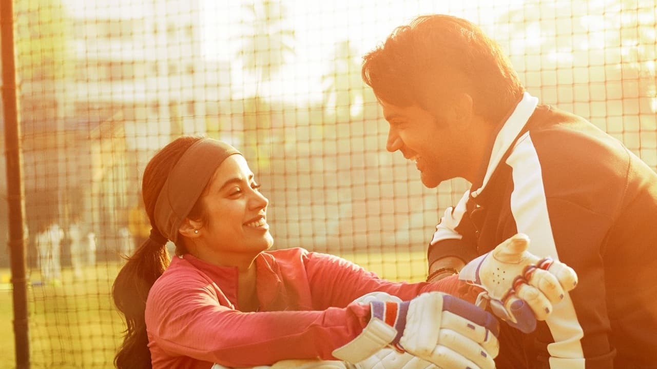 Mr. & Mrs. Mahi Screenshot 2